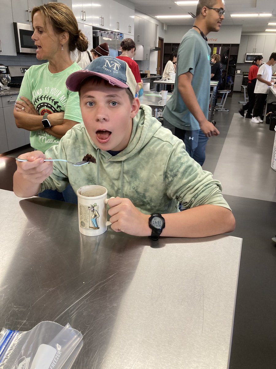 PRMrsJones's tweet photo. First lab of the semester in #culinary1 #mugcakes @SKochPR @IndustryCareers https://t.co/qqSeG8T0FN
