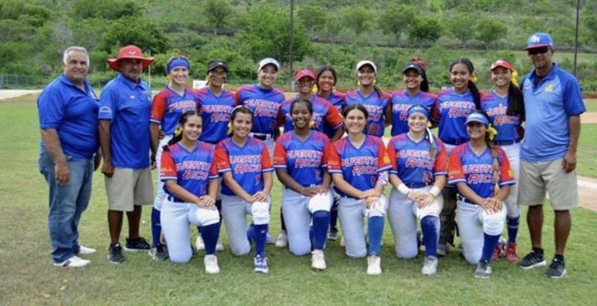 PRBAHS_'s tweet photo. #OrgulloPRBAHS Queremos felicitar a nuestras estudiantes-atletas Carelys Velázquez, Keyla Arce y Clarixa Berríos como también a nuestras egresadas Genesis Miranda y Vaneli Muñoz por su participación en el torneo RBI World Series @MLBRBI https://t.co/VZBc7DFkx3