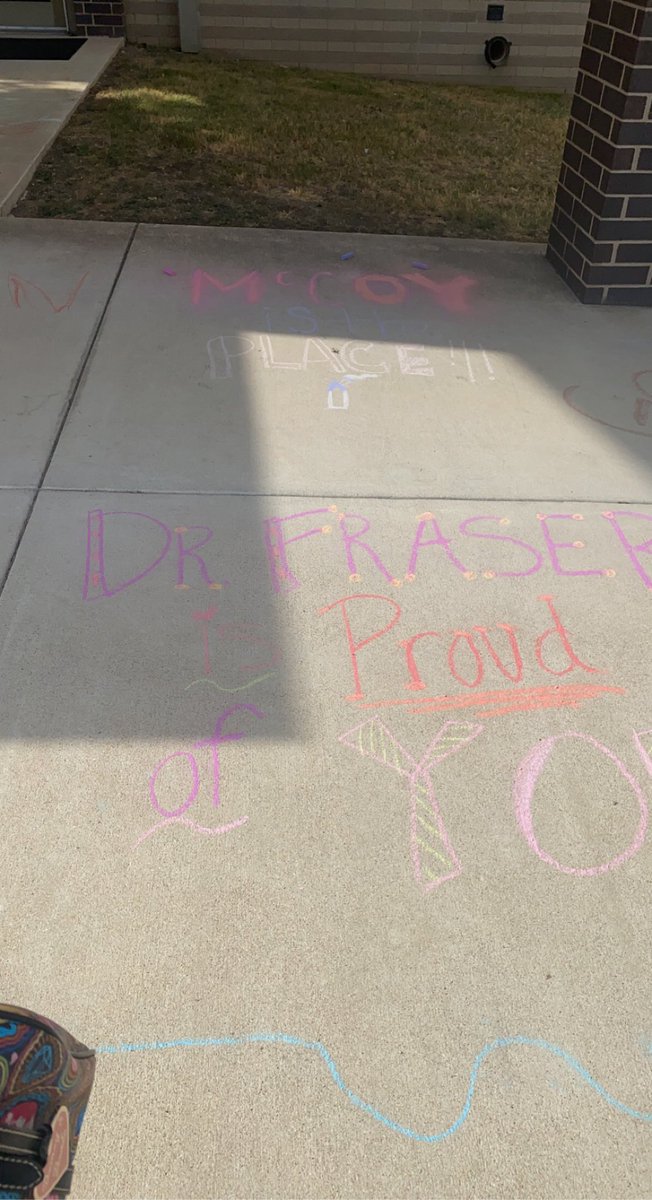 Lovin’ the “chalk the walk” designs!@rayemccoygisd
