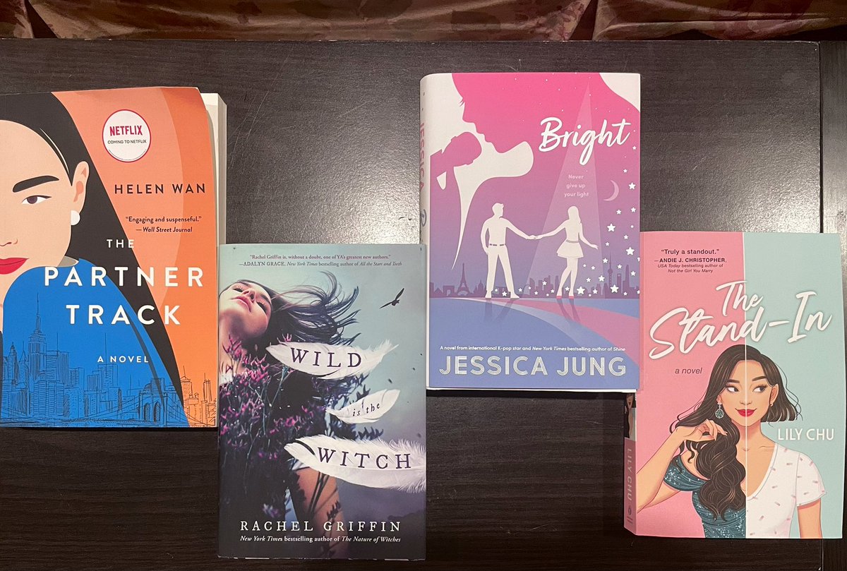 TheRachaelE's tweet image. My latest comfort book haul’s arrived! Bless this serotonin boost😂

Nabbed @helenwan1’s #PartnerTrack ahead of the @arden_cho-led series

Loved @TimesNewRachel’s debut &amp;amp; needed 2nd

Devoured Jessica Jung’s SHINE &amp;amp; needed sequel

Been really wanting @lilychuauthor’s #TheStandIn!