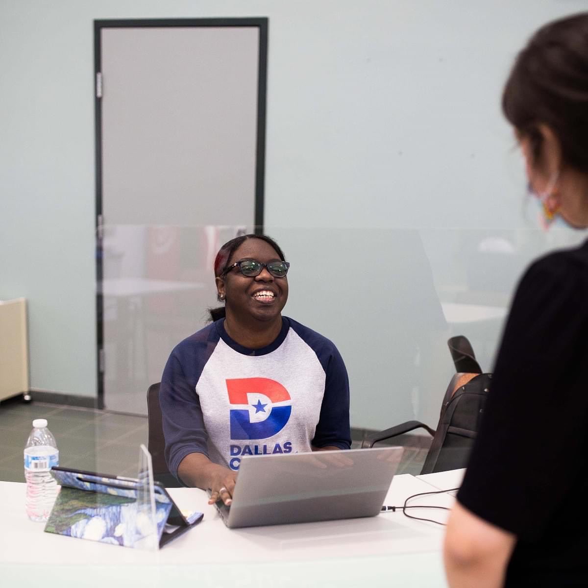 informatedfw's tweet photo. Are you or your child ready to change your future by enrolling in college? π« #DallasCollegePartner
β¨ Enroll now at https://t.co/0FKlV5L86D, call (972-669-6400), or visit in person.
In partnership with @DallasCollegeTX.
#Dallas #DallasTexas https://t.co/X0sDpmAshI
