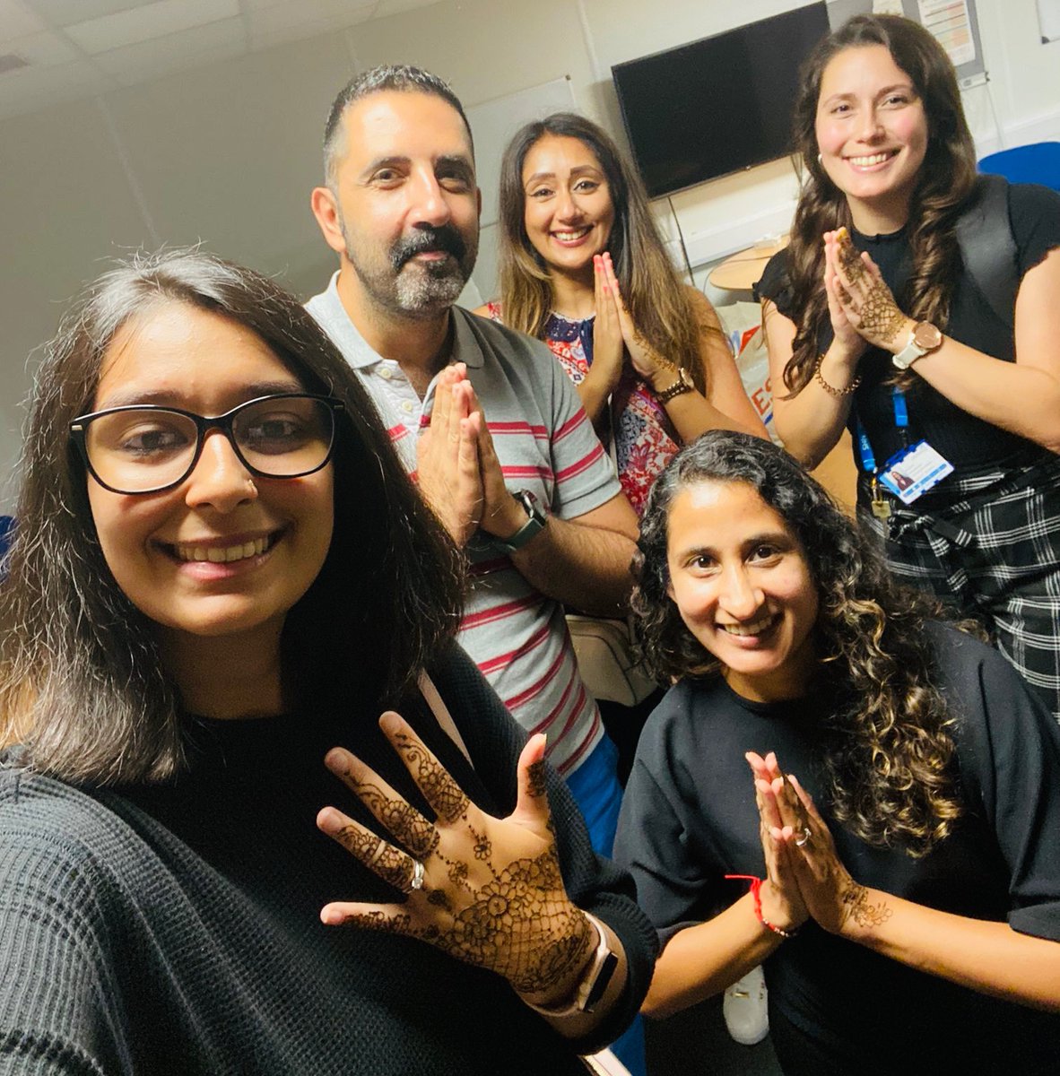 Lovely ending to the last #SouthAsianHeritageMonth celebration today <a href="/SWLSTG/">South West London and St George's NHS</a> 
Movie night, dancing, sharing food and great company 
#SouthAsian #Heritage #Culture #Diversity #Inclusion
