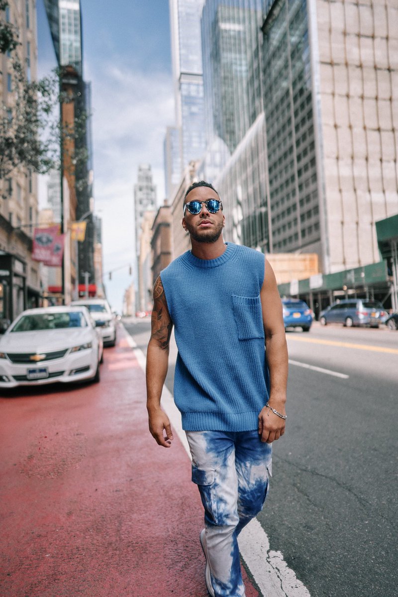 PrinceRoyce's tweet photo. No son frías mis noches en NY https://t.co/7VPP40vb5z