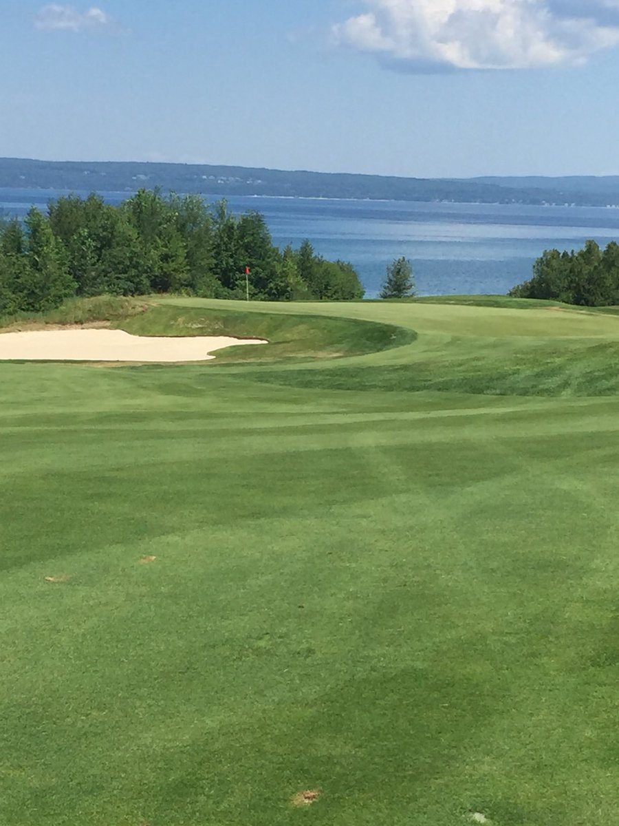 #EscapeToGolf