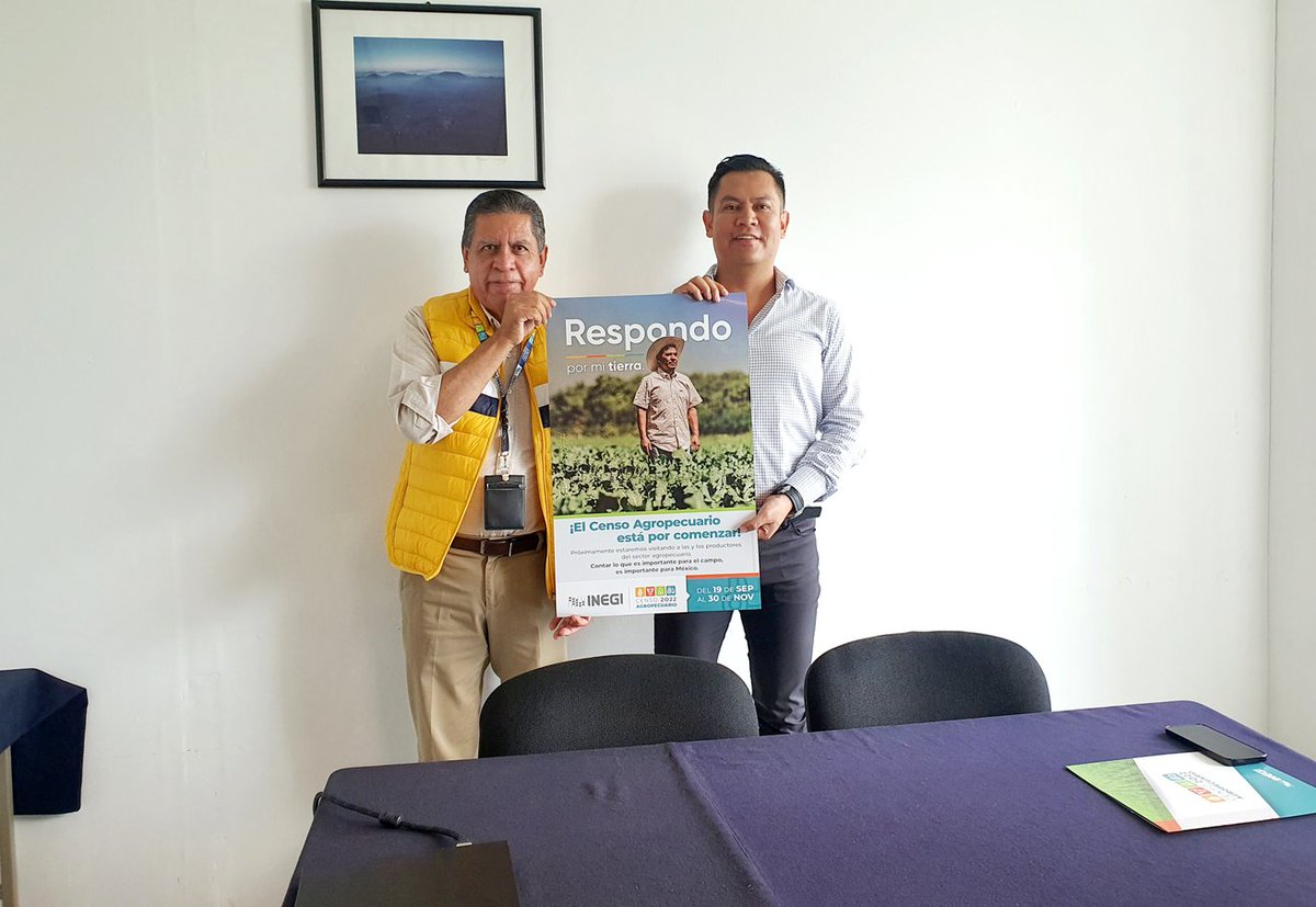 COESFO_GobOax's tweet photo. El Dir. de @COESFO_GobOax se reunió con @JorgeLopezGuz Coord. del @INEGI_INFORMA, para conocer del Censo Agropecuario 2022 con un apartado forestal que arrojará datos de suma importancia para nuestro estado. @alejandromurat https://t.co/HI0oCJdDv5