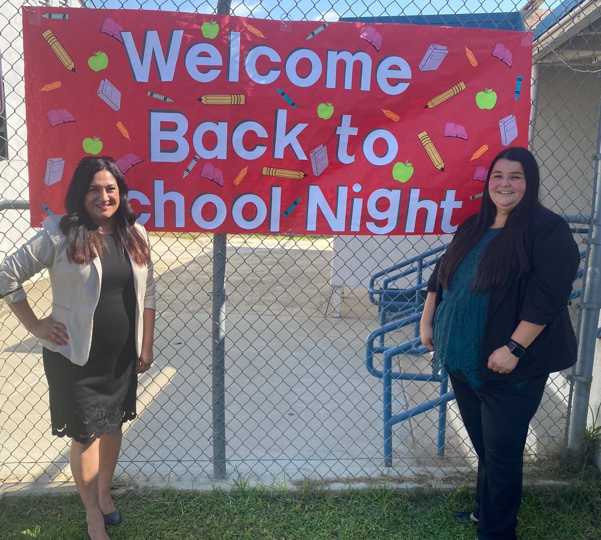 Ready and excited for our Back to School Nigh at Lamont Elementary School.  Join us starting at 5:45pm.  #BearCubFamilies #WeAreLESD  #BackToSchoolNight 22-23! @nrodriguez4672