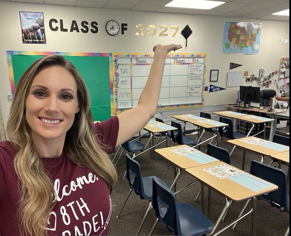 Happy first day of school to all @PowayUnified students! Today marks my ✨9th year✨teaching 8th grade. It was wonderful to welcome the future Class of 2027! They are eager, energized, and already so engaged from all the #relationalcapacity activities! Ready for day 2 tomorrow!