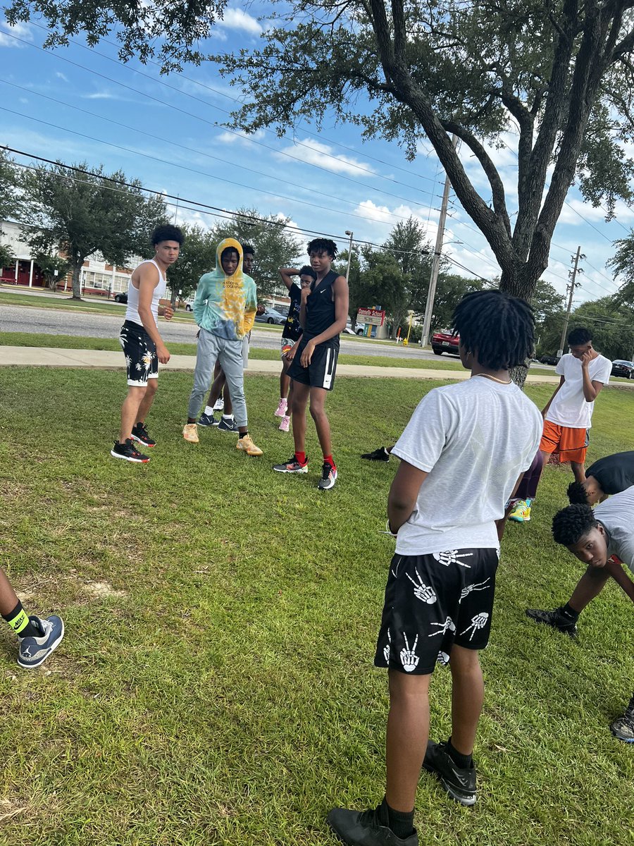 Official Jefferson Davis Boys Basketball tweet media