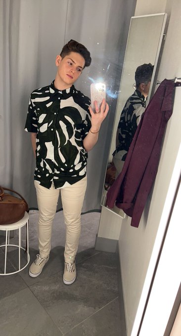 Shopping is the addiction. 🛍 https://t.co/K3szELZUSq