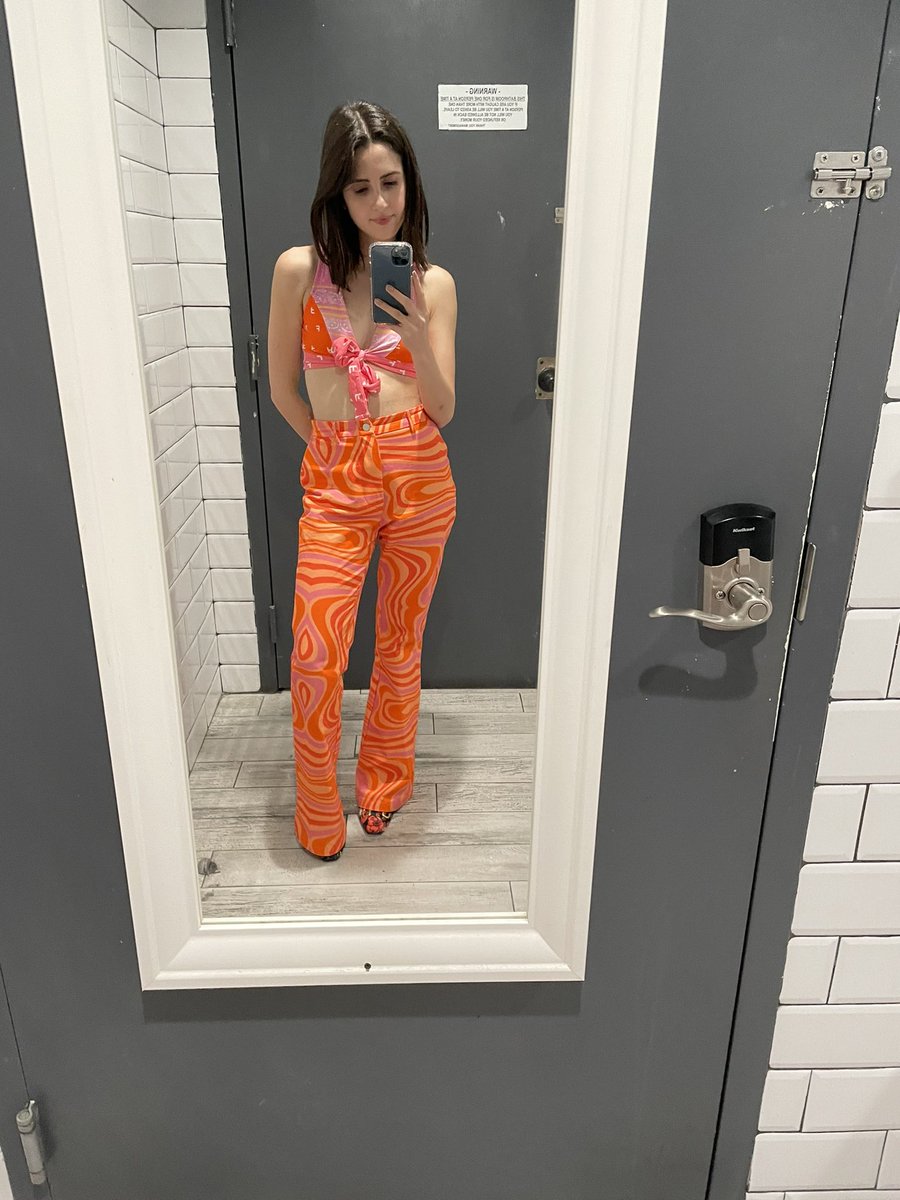 lauramarano's tweet photo. Orlando!!!! Such a crazy and hectic day yesterday, but you brought such good energy!!! Thank you ❤️❤️😫😫 https://t.co/OLvHk2TAzB