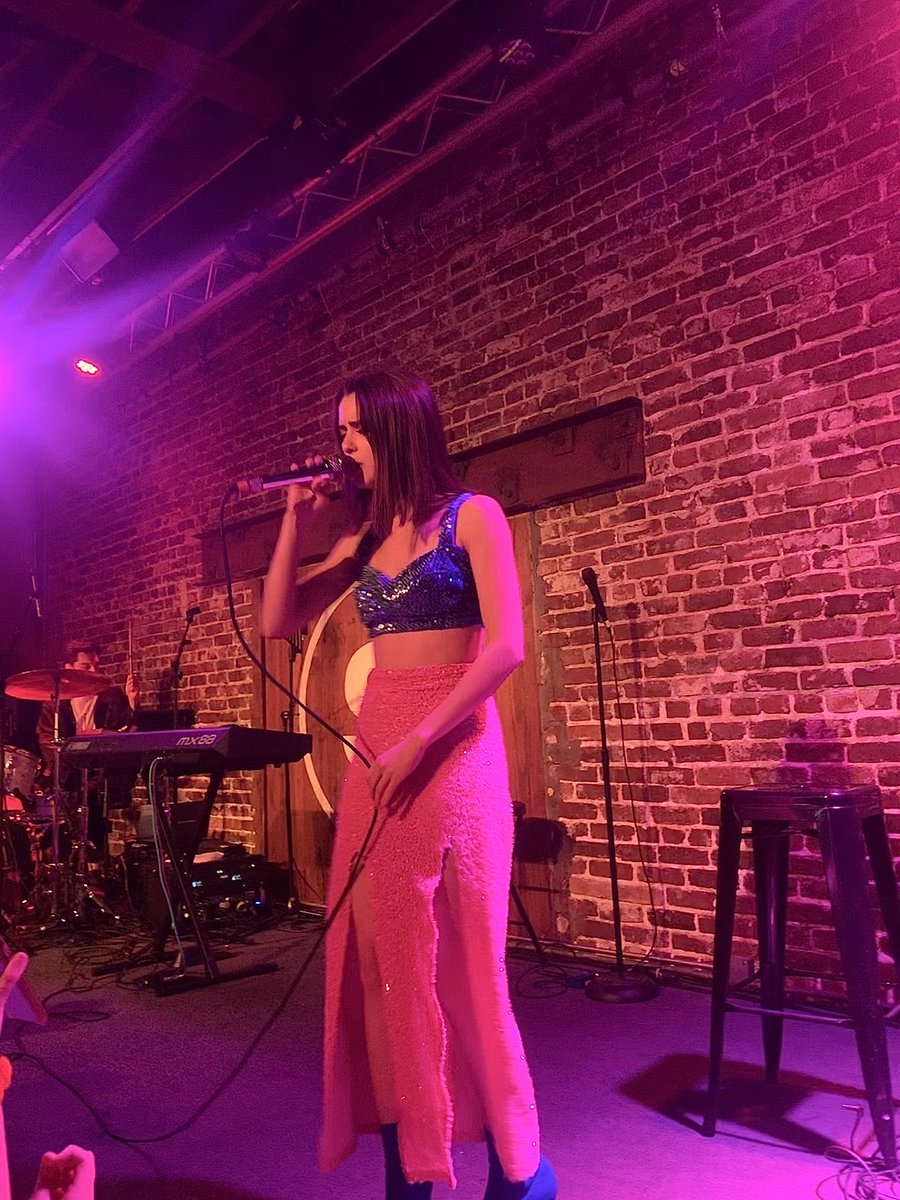 lauramarano's tweet photo. Orlando!!!! Such a crazy and hectic day yesterday, but you brought such good energy!!! Thank you ❤️❤️😫😫 https://t.co/OLvHk2TAzB
