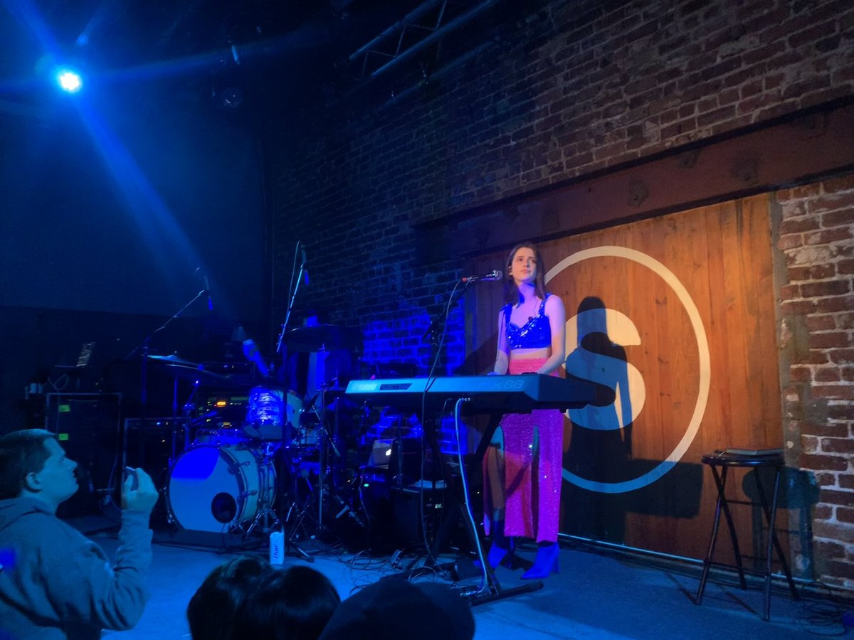 lauramarano's tweet photo. Orlando!!!! Such a crazy and hectic day yesterday, but you brought such good energy!!! Thank you ❤️❤️😫😫 https://t.co/OLvHk2TAzB