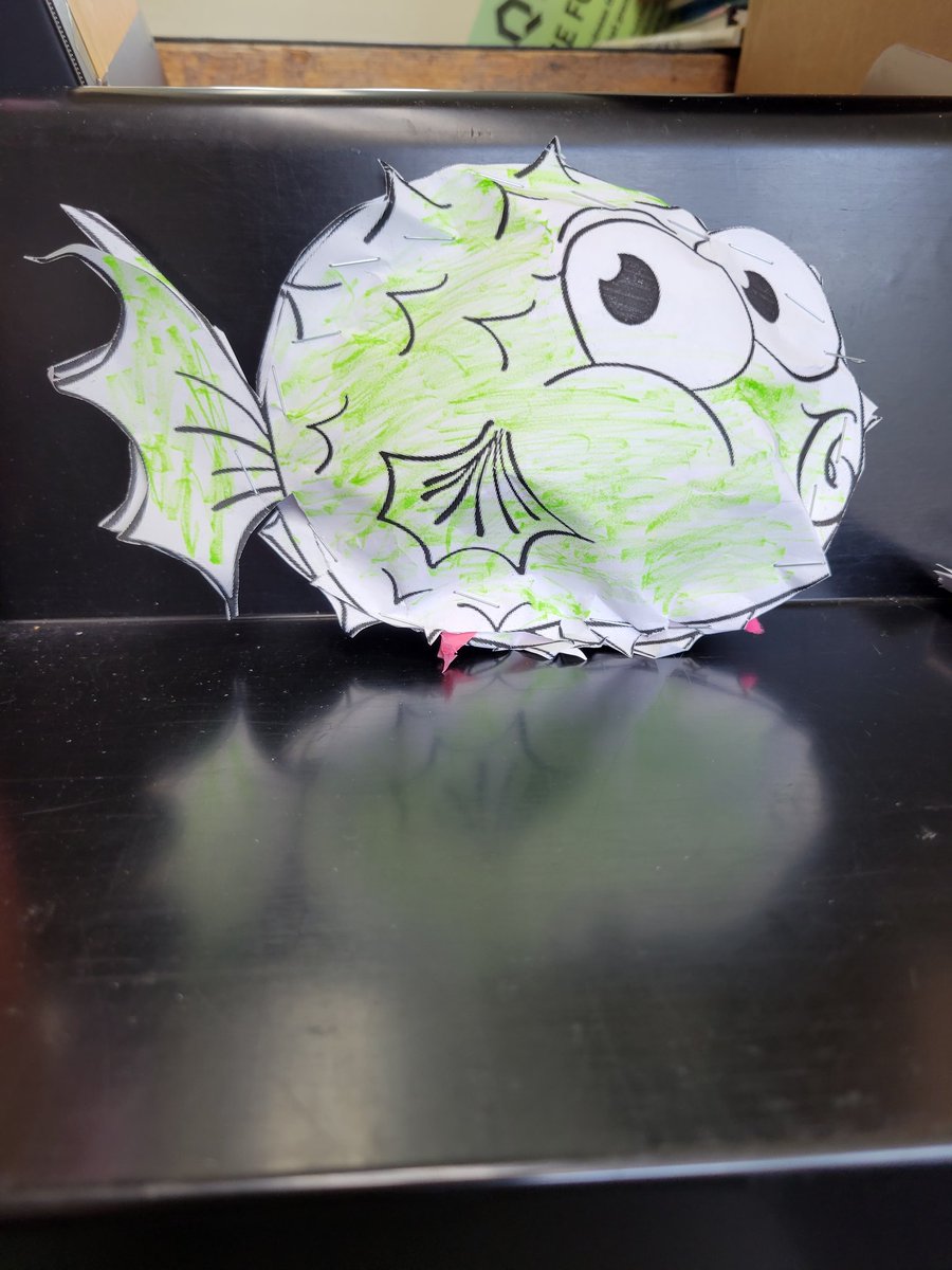 lucyespino2010's tweet photo. Im having the kids make a stuffed
Puffy the Puffer fish as a grab and go..it's stuffed with shredded paper. Great way to โป๏ธ ๐ ๐ก #recycle #recyclecrafts #papercraft #summerreading #kidscrafts #OceansOfPossibilities #SRP2022 #oceancrafts https://t.co/7IDnA2HNig