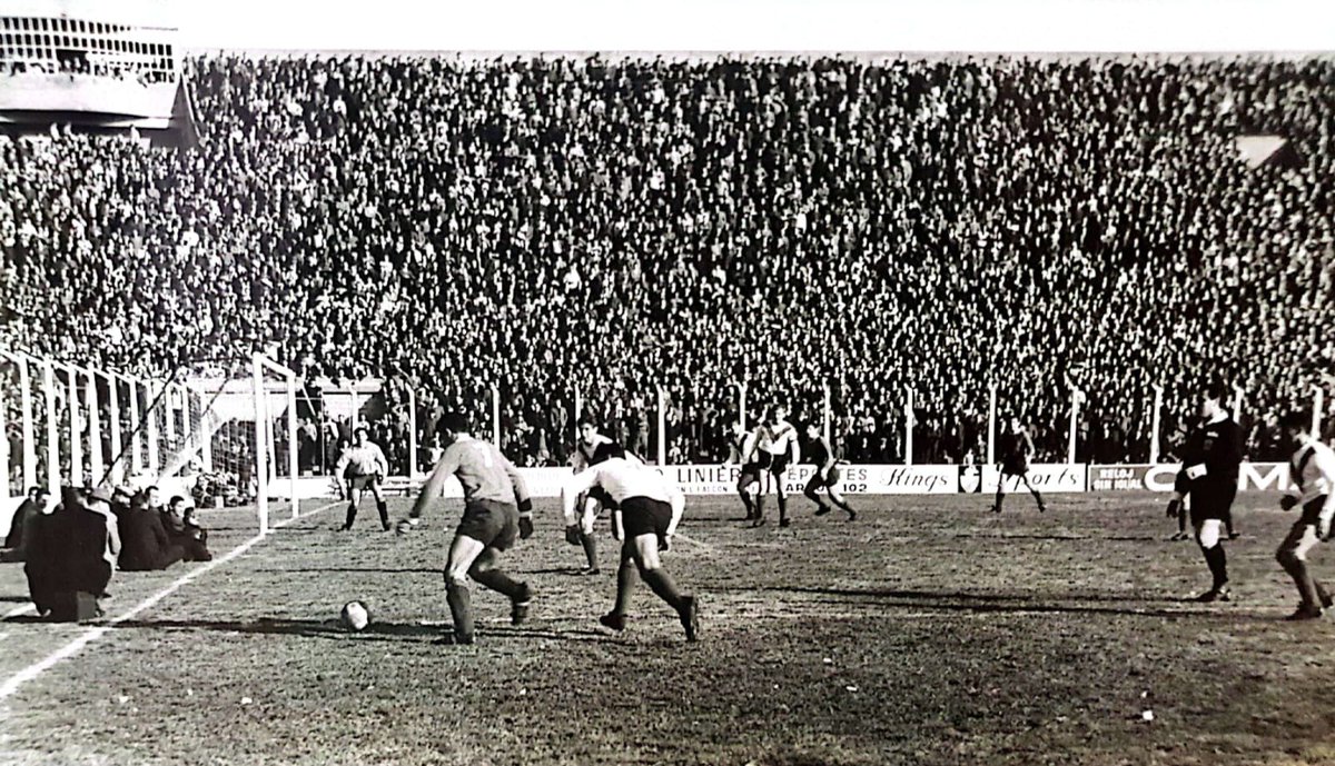 afa's tweet photo. #BibliotecaAFA sigue en el trabajo de restauración y preservación del material fotográfico que conserva en su archivo, atesorando grandes momentos de la rica historia de nuestro fútbol. https://t.co/eg5Xdiv0mT