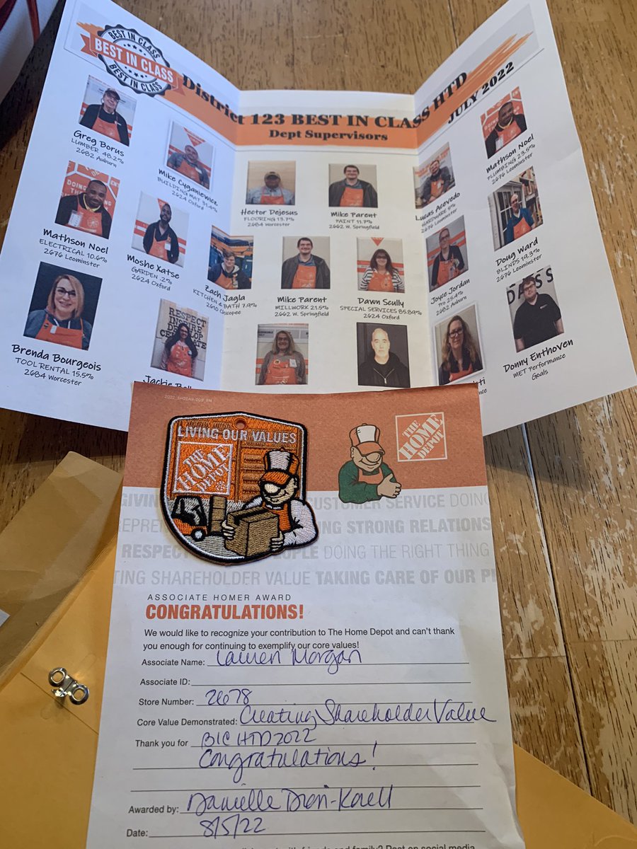 LaurentmMorgan's tweet photo. When you get home after an extremely trying day, and this is in the mail! #recognition #asdslife #ThankYou @JessicaMeaney3 @marantes1 @DanielleKida1 #NEProud https://t.co/n5vrYMUZ2M