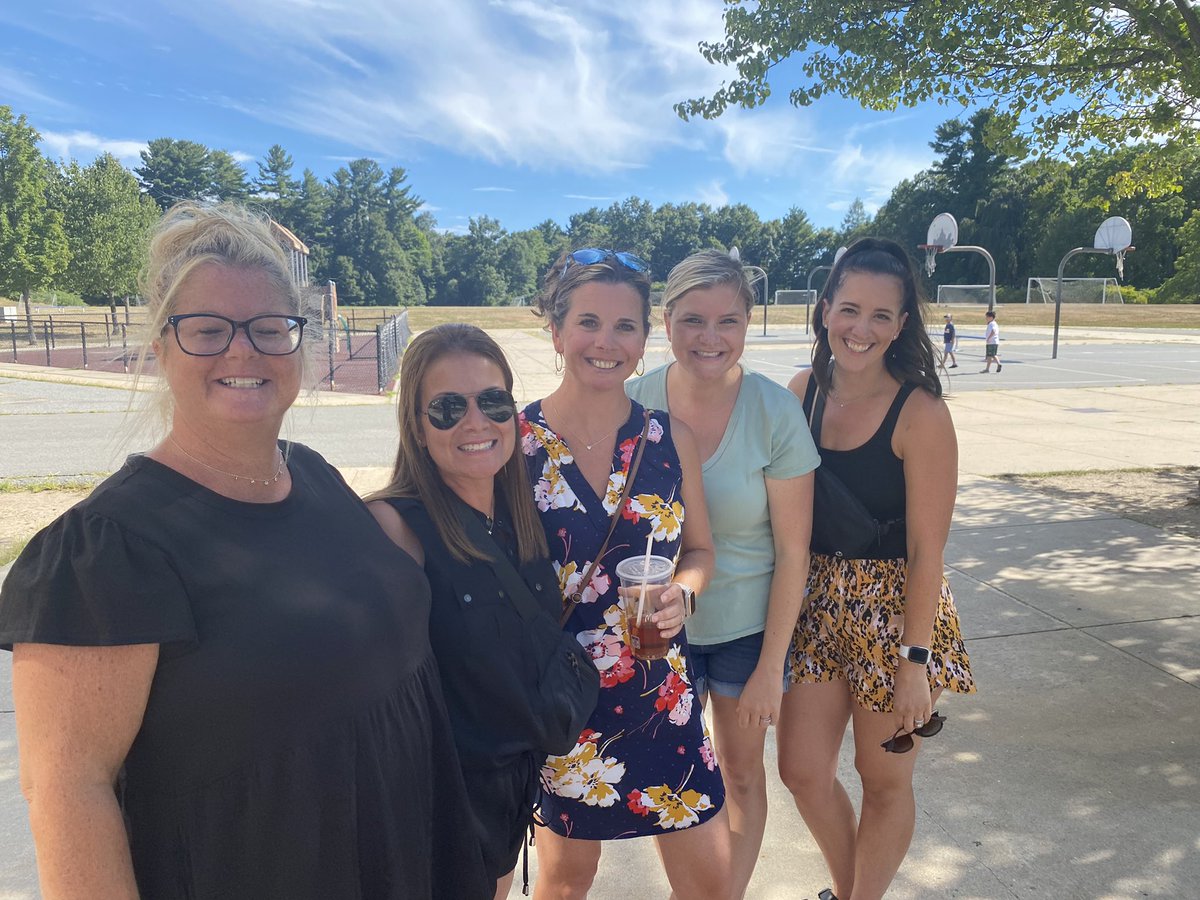 So great to meet our kindergarten students this week. Our kindergarten teachers were on hand to welcome them to the Tenney  family. #tenneyrocks