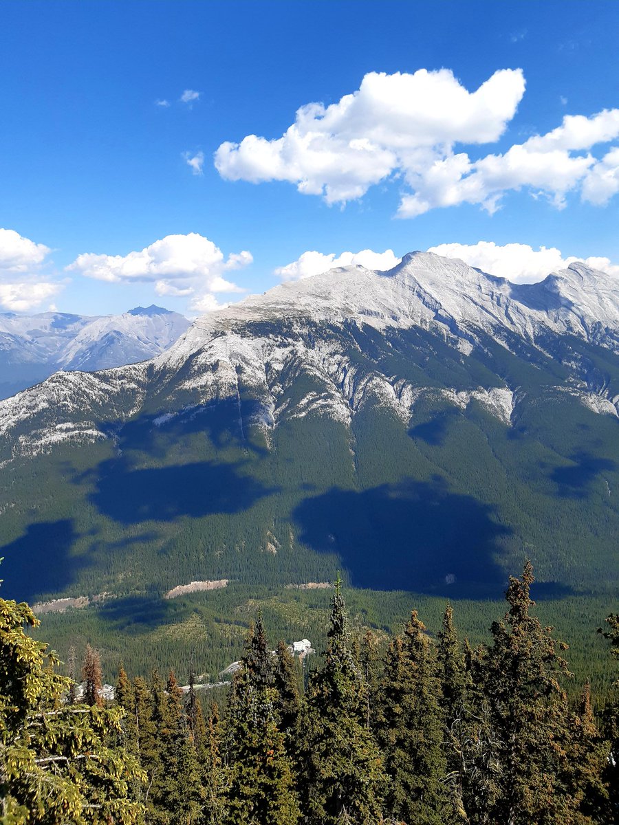SarahBeddow1's tweet photo. Great (slightly scary) trip up Sulphur Mountain. So worth it for the views though! @BanffGondola @BanffNP @adebeddow https://t.co/TOtUiLmLr7