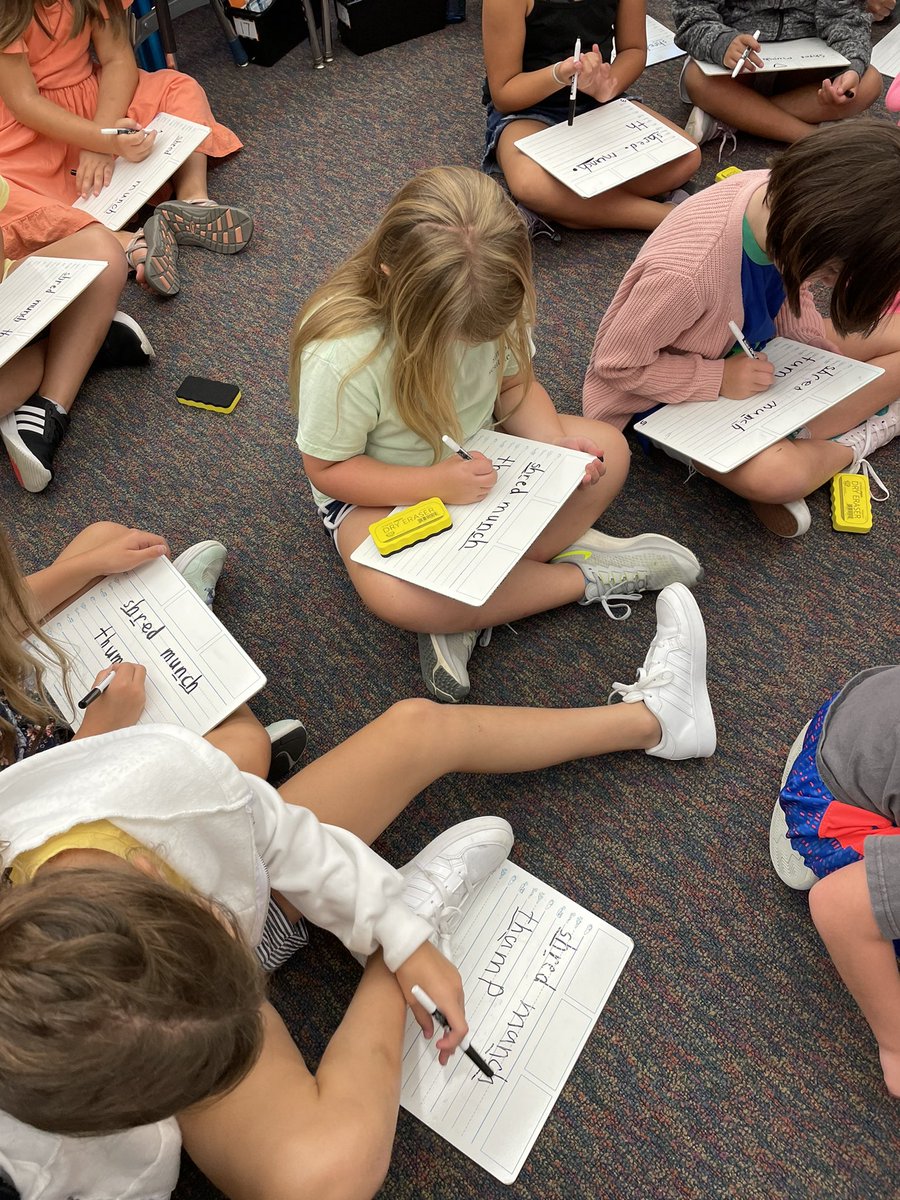 Worked with some sweet 3rd graders on Fundations today. They worked so hard to spell and mark blends! #cte3rd #ctefundations