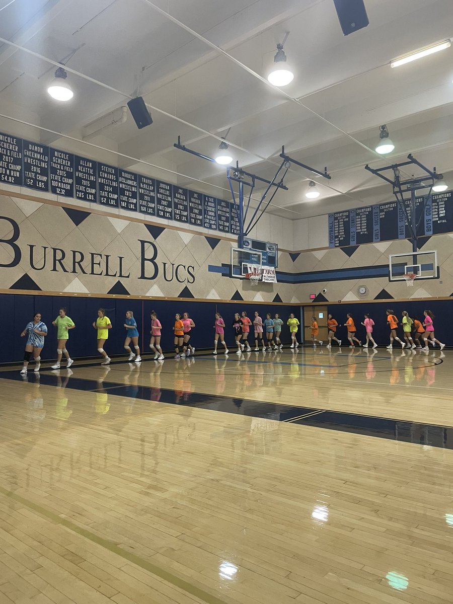 burrellvball's tweet photo. last day of tryouts! thanks to everyone who came, szn here we come😈🫶🏼🏃‍♀️ #neon https://t.co/Zeaw9CuQTQ