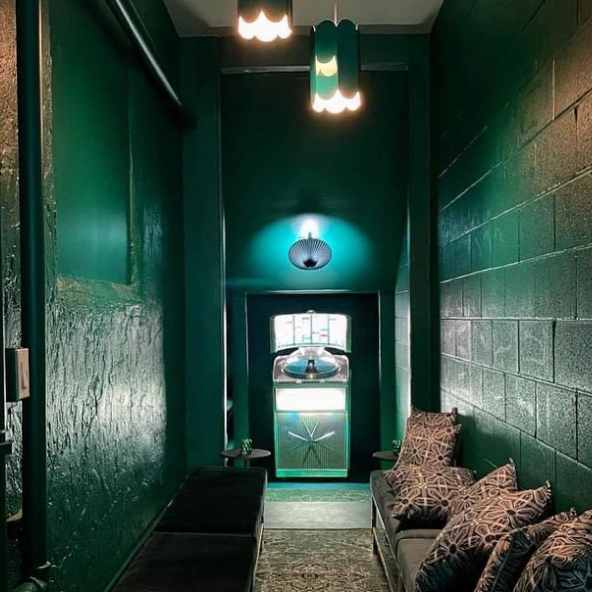 Which song would you wanna play on our jukebox? 🎶