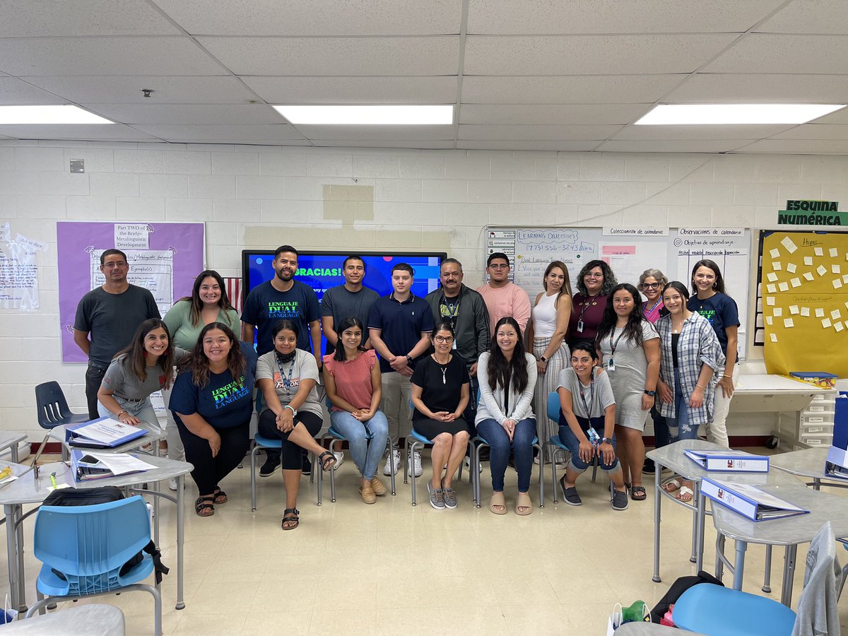 So grateful to be leading such an amazing group of dual language educators! #d187DualLanguage <a href="/nccusd/">North Chicago School District 187</a> <a href="/LDelgadoBurton/">Nora Burton</a>