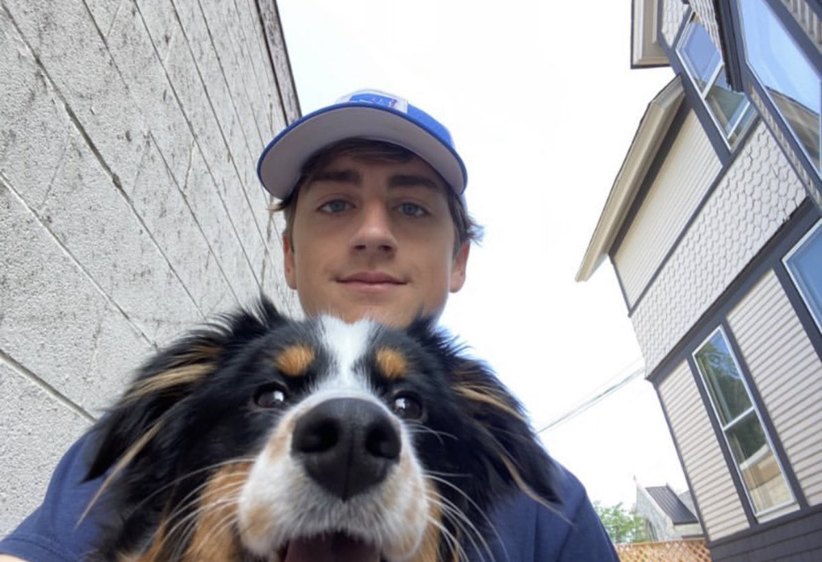 glowingkirbert's tweet photo. NO WAYYYYY NEW DOGG??? STOPPP THIS IS SO CUTE ☹️☹️ #dannygonzalez #greg #trulygreg #youtube #danny https://t.co/l7a2anCZF2