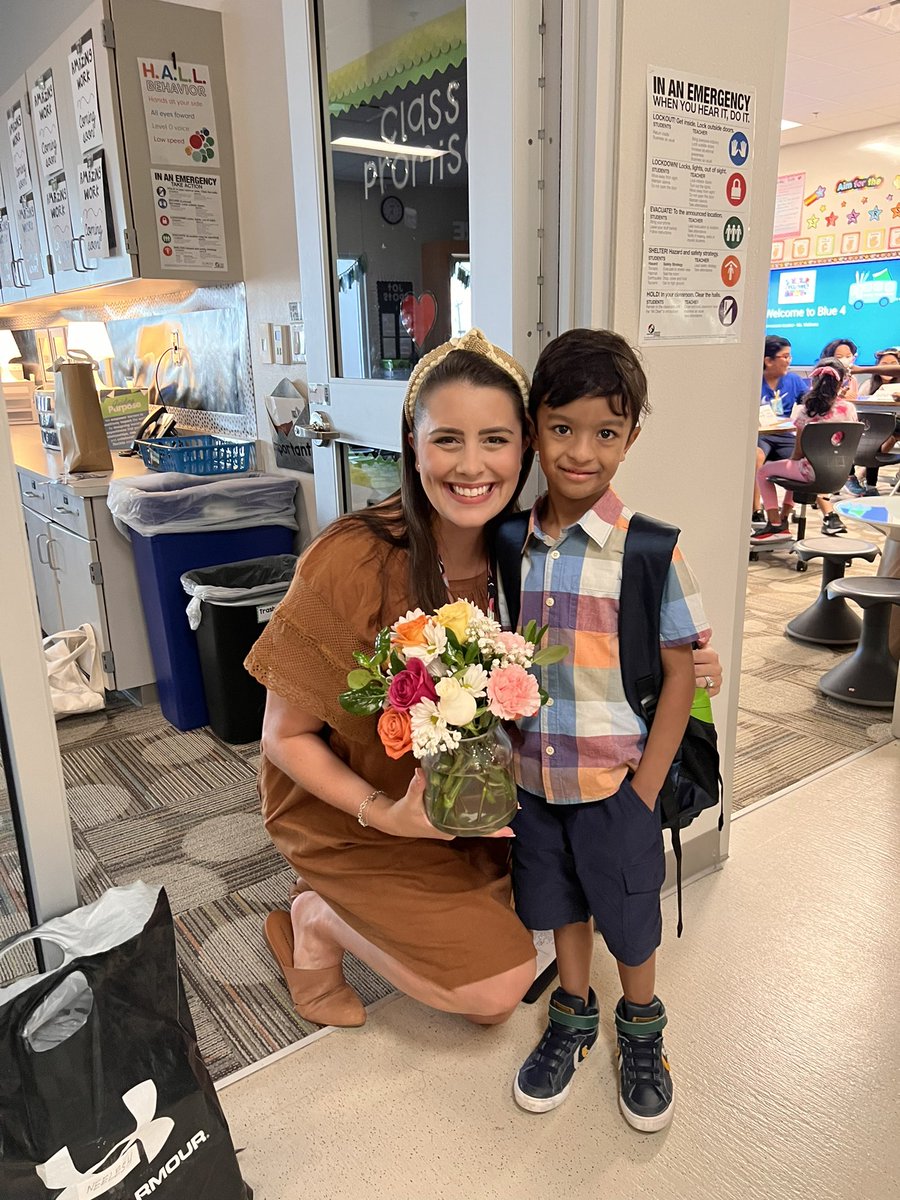 mailkunwar's tweet photo. Thanks for a wonderful first day of school and making his first day at kindergarten so smooth @waggslittleones #RJLBLK #RJLblue #rjlyear9 @ruchi_sachin https://t.co/7kBRwhQgrA
