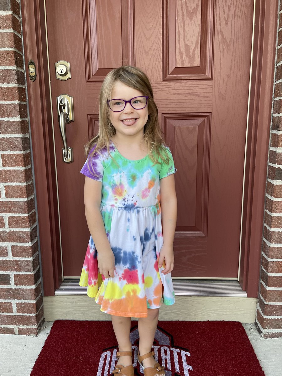 RFitzgeraldHLS's tweet image. First day as a 2nd grader for Rylie and Reegan moving up a room at daycare!