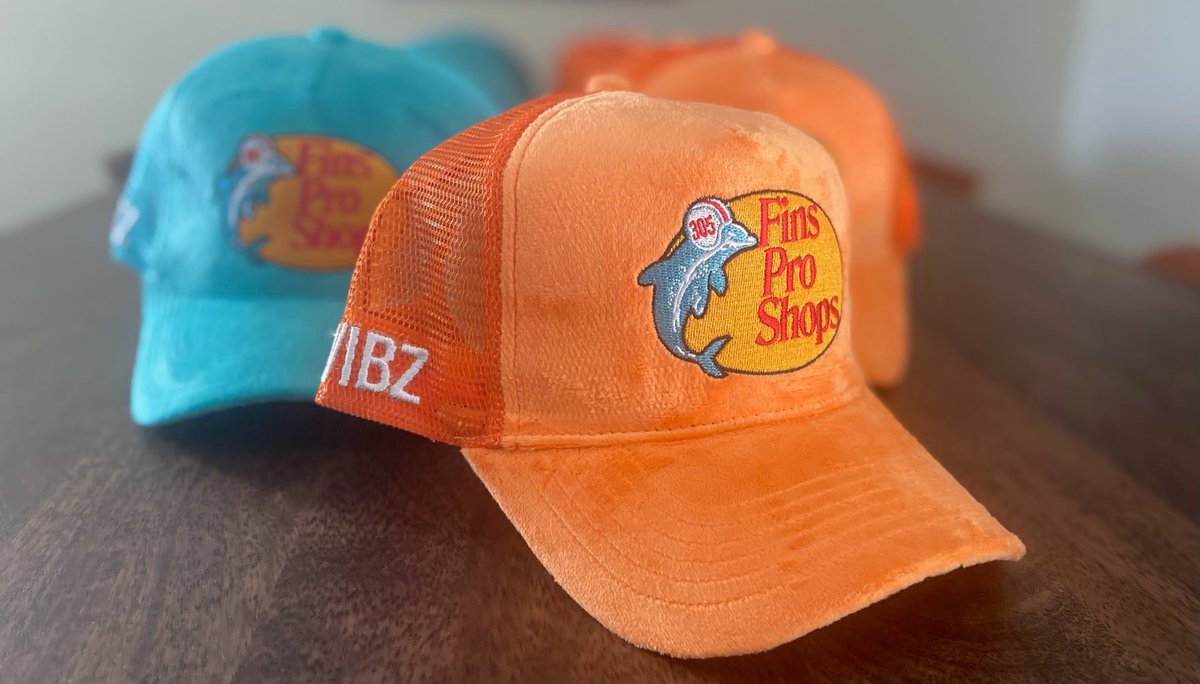 VIBZMIAMI's tweet photo. 🔟 MORE IN STOCK 😱
We won’t be restocking these.This was the last drop!! ✌🏽✌🏽✌🏽
#FinsUp #FinsProShop🎣 https://t.co/dLv7vjz6d1