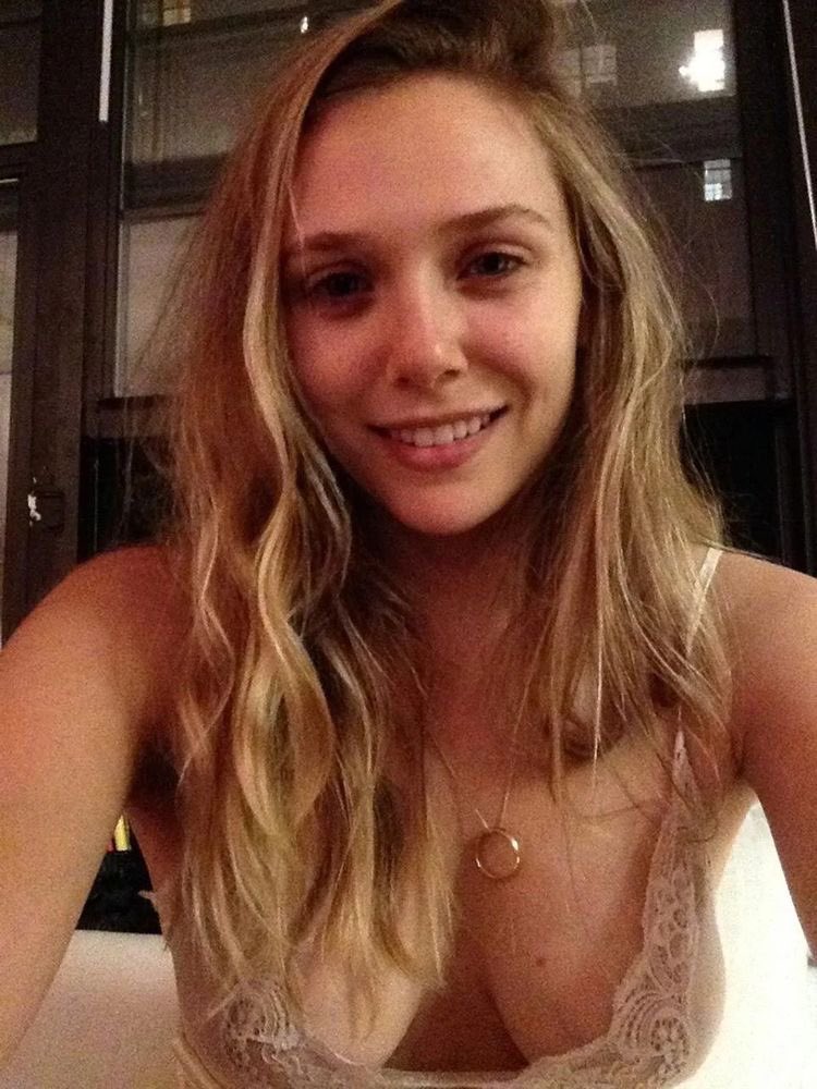 ccstetonas's tweet photo. TOP 37
elizabeth olsen | 10 votos https://t.co/vr2SFduMi1