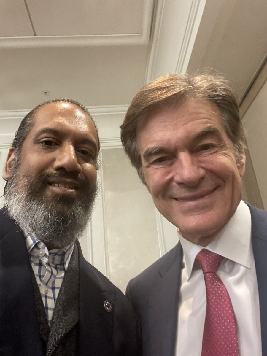 OzForNY's tweet photo. The #Harlem #Republicanclub endorses @DrOz for #PA #Senate - #AmericanMuslim representation supporting #conservative and #faith values https://t.co/QeipK1NNzR