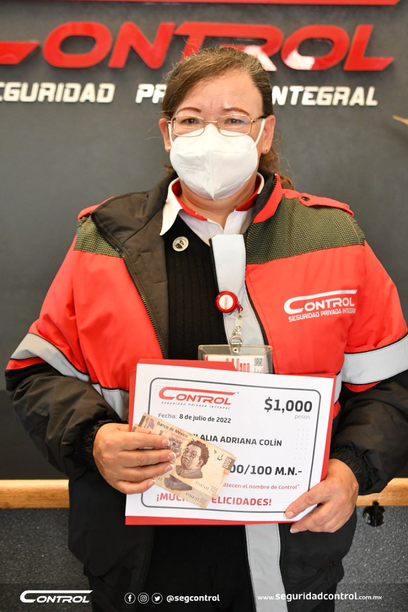 segcontrol's tweet image. Por la destacada labor que desempeña en su servicio, distinguimos como Héroe Control a Eulalia Adriana Colín; quien además de hacerse acreedora a un estímulo económico, ahora también portará con orgullo el pin que la distingue como una guardia ejemplar #HéroeControl #YosoyControl