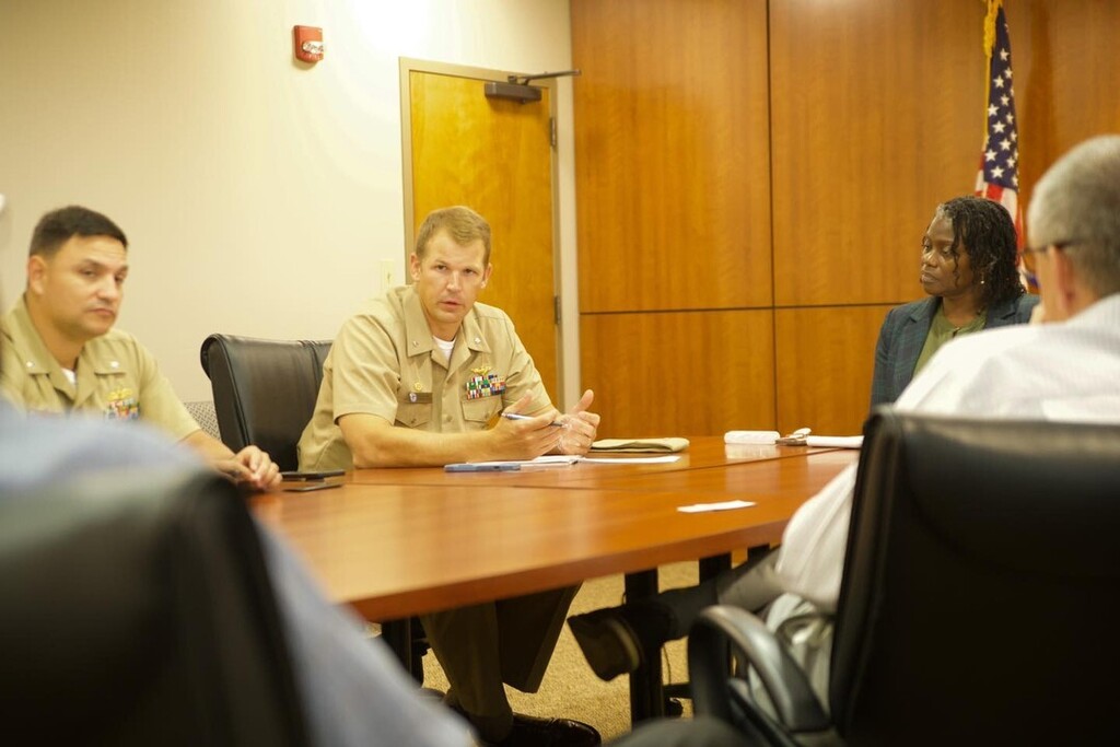 NtagCarolina's tweet photo. Commanding Officer Horn and Executive Officer Lopez took a trip to Florence, South Carolina, to talk to Mayor Ervin and community leaders. The Florence community is very welcoming to military members and their families. There are a lot of opportunities f… https://t.co/1QpBRLclub https://t.co/hW04NjHmKj