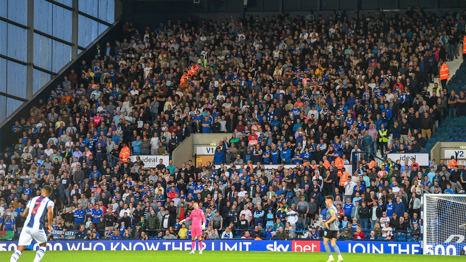 Sloper Road Blues on Twitter "One is Cardiff and one is Swansea 🤷‍♂️😂