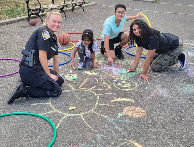 NYPD68Pct's tweet photo. Your Community Affairs, NCO, Patrol, and Youth Coordination Officers enjoyed meeting everyone today at our weekly Police Commissioner’s Day of Play. Special thanks to Explorers from #Post2268 for helping out. Hope to see you next Wednesday same place, same time!
#NYPD4theKids https://t.co/aHF7yV6PNY