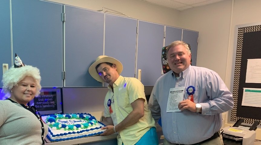 KCS_Robinson's tweet photo. @KCS_Robinson Admin team went as happily retired admin ready to return as @KCS_District substitutes. What did the admin @KCS_Sevier serve up today? #GoBigBlue #OneTribe https://t.co/SOFugkwq57