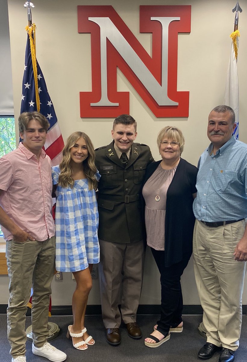 2nd LT Linhart.  Hard work pays off.  Proud of your dedication to your goal. #UNL #armyrotc