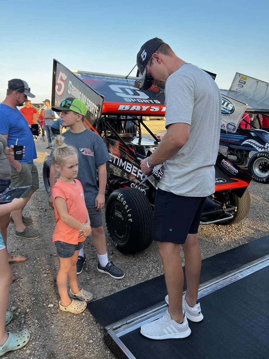 CJB_51's tweet photo. Stop by @jacksonmotorplx and meet .@spencerbayston right now! Grab an autograph and a photo with Spencer. Live music, fun, food, and sprint cars 🏁 #allforthefans https://t.co/YPng5EpPYi