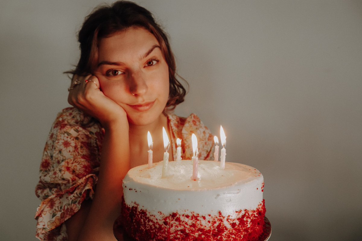 dat_ash17's tweet photo. Enjoying the glow of the candles https://t.co/axNwIoGyNL