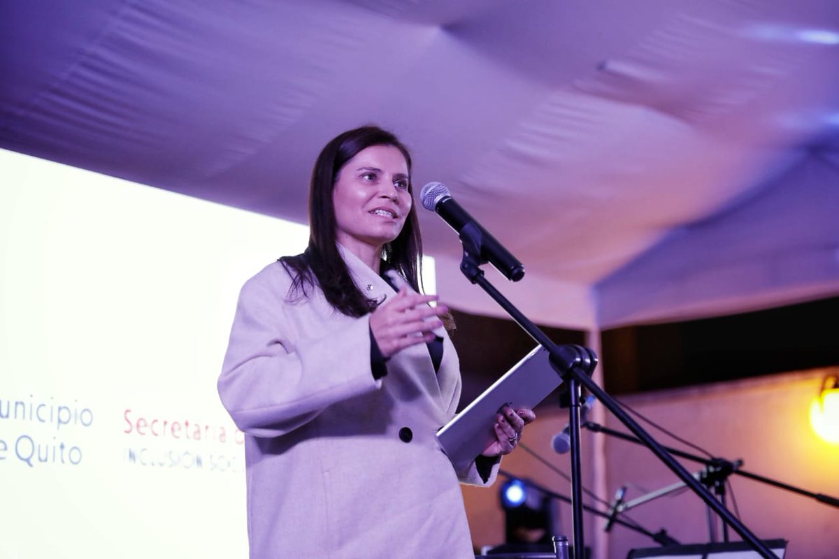 ACNUREcuador's tweet photo. En @ONUecuador 🇺🇳 trabajamos para lograr:
#UnMundoPosible sin discriminación 💯
#UnMundoPosible con inclusión 💯
#UnMundoPosible sin violencias 💯
Así lo mostró @lenasavelli1 durante su intervención hoy en el concierto #RefugiAndo.
#ConLosRefugiados https://t.co/crfxRVgBqS