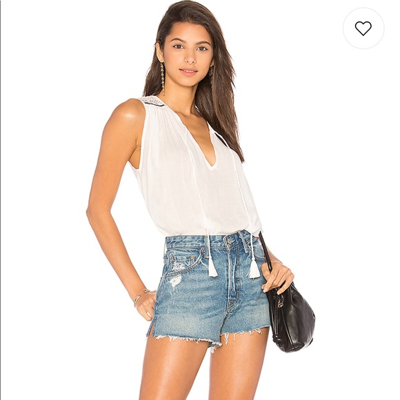Phestanie73's tweet photo. So good I had to share! Check out all the items I'm loving on @Poshmarkapp #poshmark #fashion #style #shopmycloset #meettheposher #indah #primark: https://t.co/JNYT9JfM8N https://t.co/M7I8EMT3aT