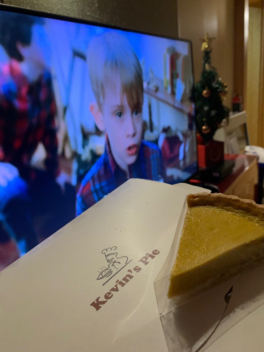 dojakev's tweet photo. want some pie? https://t.co/IqrSjiCRQm