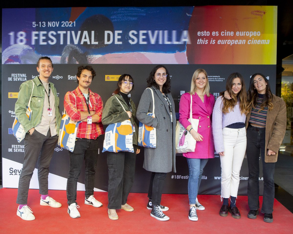 festivalsevilla's tweet photo. 📢¡Buscamos jóvenes periodistas!
✍️Si te apasionan la cultura y el cine, inscríbete en el 2º Lab organizado por #MIOB y ven al #SEFF2022.
✈ Gastos de viaje, alojamiento y acreditación están cubiertos por el programa @europe_creative.
📅Plazo: 30/09
https://t.co/WuOyGLZcL0 https://t.co/oO6sQfrh69