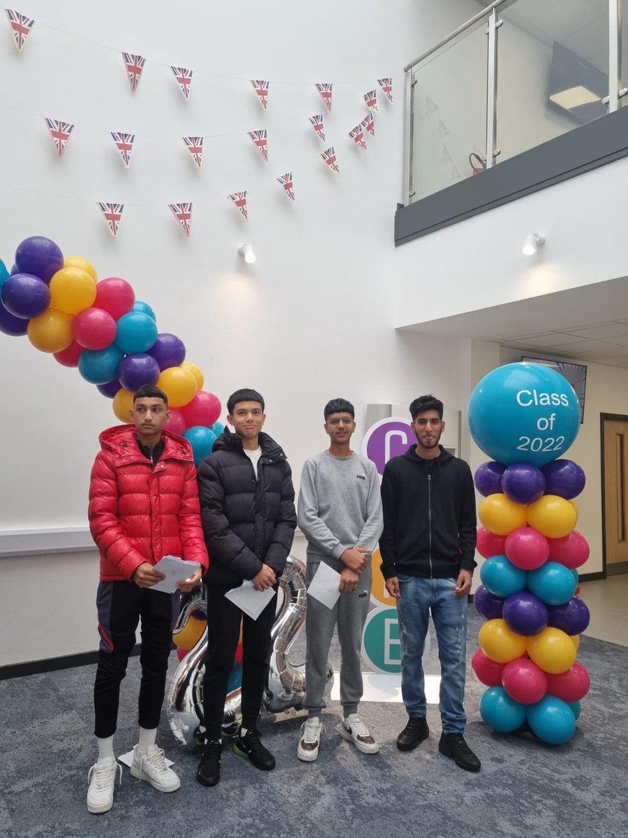 CORERockwood's tweet photo. Brilliant to see Rockwood students celebrating #GCSE results and looking forward to their next stage of study, training or work. Well done! ⁦@COREeducate⁩ https://t.co/QC5Kyk2cji