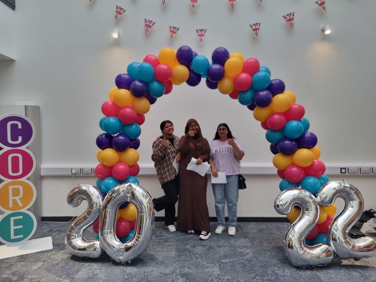 CORERockwood's tweet photo. Brilliant to see Rockwood students celebrating #GCSE results and looking forward to their next stage of study, training or work. Well done! ⁦@COREeducate⁩ https://t.co/QC5Kyk2cji