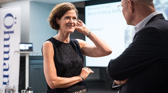 Tre saker vi tar med oss från gårdagens #öhmanlunch med <a href="/KinbergBatra/">Anna Kinberg Batra</a> inför #val2022: 1️⃣ Partierna är inte bra på att driva samhällsförändring, de är för ängsliga 2️⃣ Valet kommer inte vara avgjort på valdagen 3️⃣ En sak fattas: berättelsen om vart Sverige är på väg. <a href="/ohmangruppen/">Öhman</a>