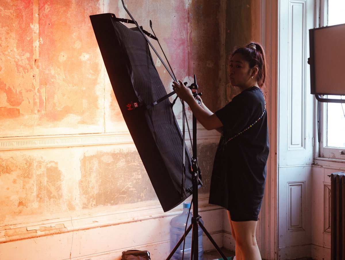 LFYShortFilm's tweet photo. Behind the scenes. Got your tickets to the exclusive world premiere yet? 

London https://t.co/hslb19WI7A
Manchester https://t.co/oeJ4k7bBn5
Sydney https://t.co/1JcVMIlCCd

#Vietnamesestories #mothers #daughters #shortfilm #headphoneverbatim
Photos by Anna Nguyen https://t.co/VYBYsDkTvq
