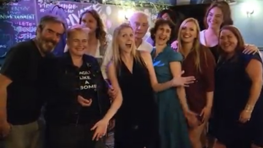 fsjazz's tweet photo. If I can tear myself away from dancing in these droplets falling from the sky (think I can for this lovely lot!), it will be #JazzSingersNight in Reading tonight 8-10pm at The Butler. Join us for a sing, listen, chat, pint. (Nearly) September in the Rain?
#musicalcommunity https://t.co/ECUU9EQoHM