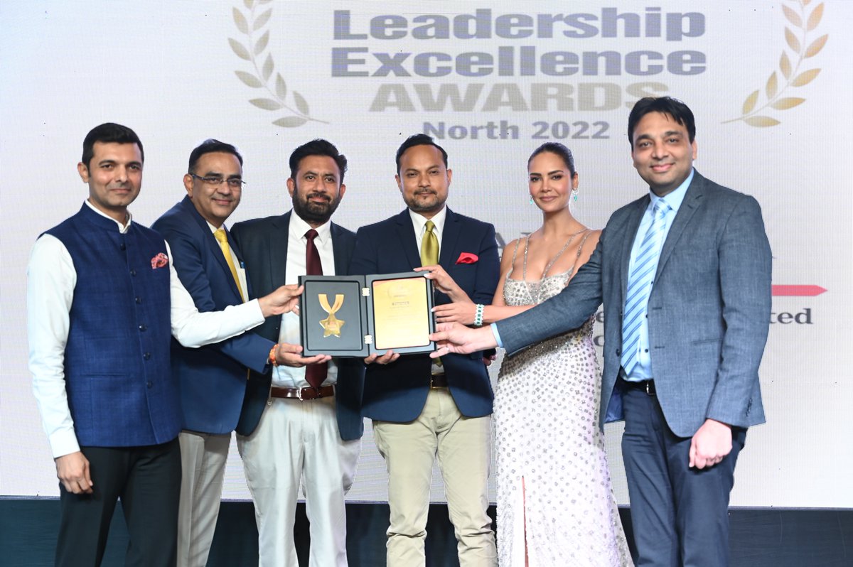 IITPLPinnacle's tweet photo. We are thrilled to announce that Mr. @gaurav2agarwal - MD #IITPL, has received 𝑬𝒙𝒄𝒆𝒍𝒍𝒆𝒏𝒄𝒆 𝑰𝒏 𝑻𝒉𝒆 𝑭𝒊𝒆𝒍𝒅 𝑶𝒇 𝑯𝒆𝒂𝒍𝒕𝒉𝒄𝒂𝒓𝒆 ( 𝑴𝒆𝒅𝒊𝒄𝒂𝒍 𝑫𝒆𝒗𝒊𝒄𝒆𝒔) award at ET #Leadership #Excellence #Awards  2022.  

#healthcare #awards #medtech @EconomicTimes https://t.co/3yblX0SmtO
