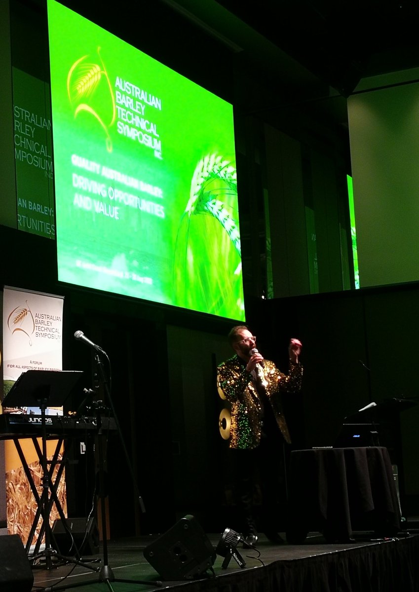 bnschlz's tweet photo. Winner of the best dressed at the #ABTS2022 dinner, MC @joelgilmore https://t.co/qEyUebM66w